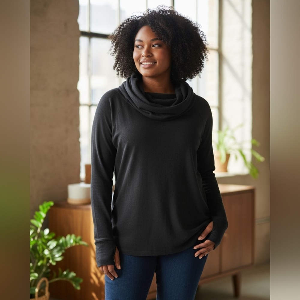 😻 3/$30 Lululemon Women's Black Cowl Neck Hoodie Size 10